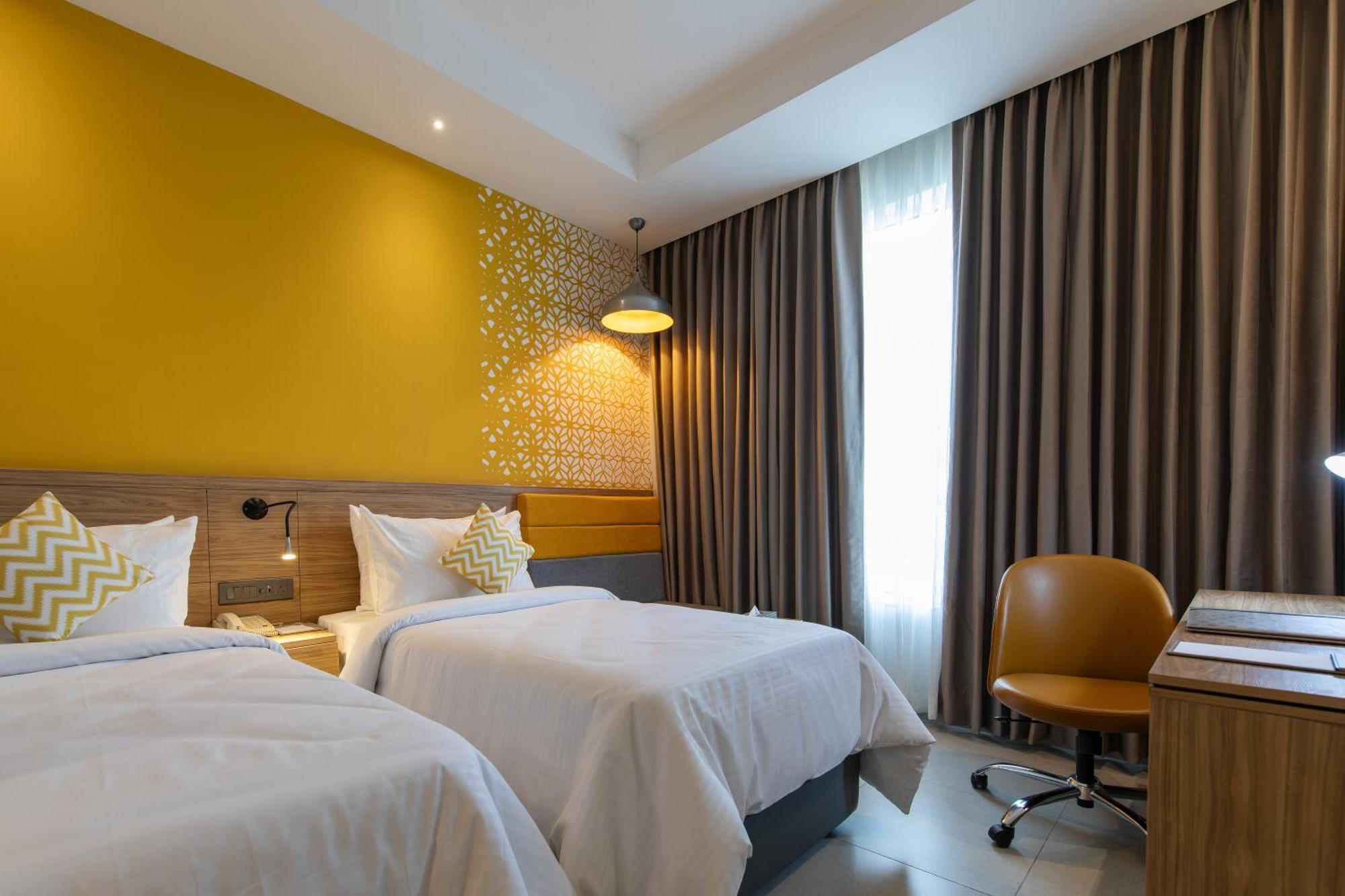 Hometel Alambagh Lucknow - A Sarovar Hotel Экстерьер фото