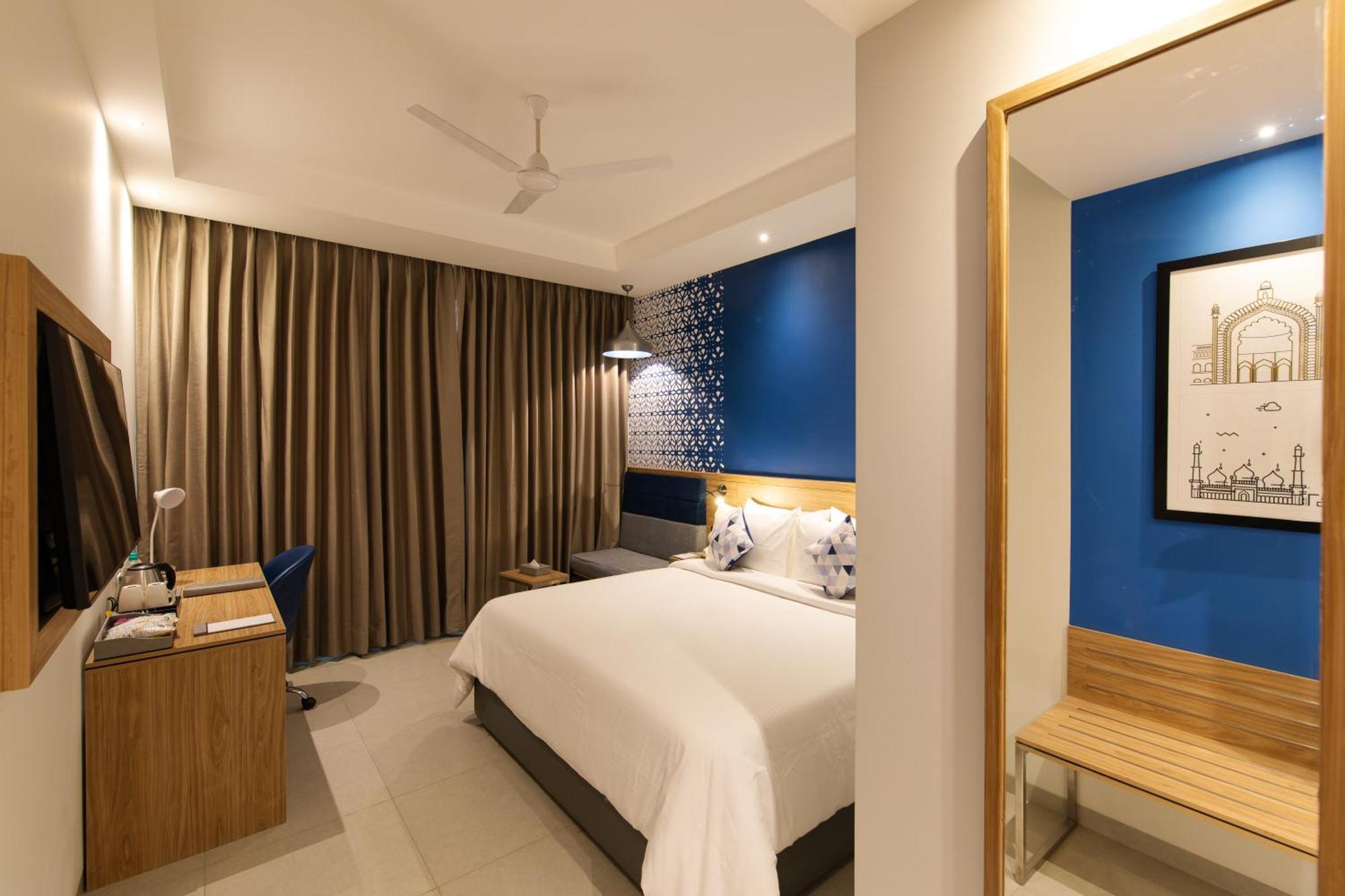 Hometel Alambagh Lucknow - A Sarovar Hotel Экстерьер фото
